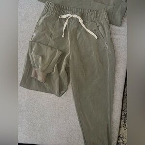 Women’s Olive Green Fig Scrubs